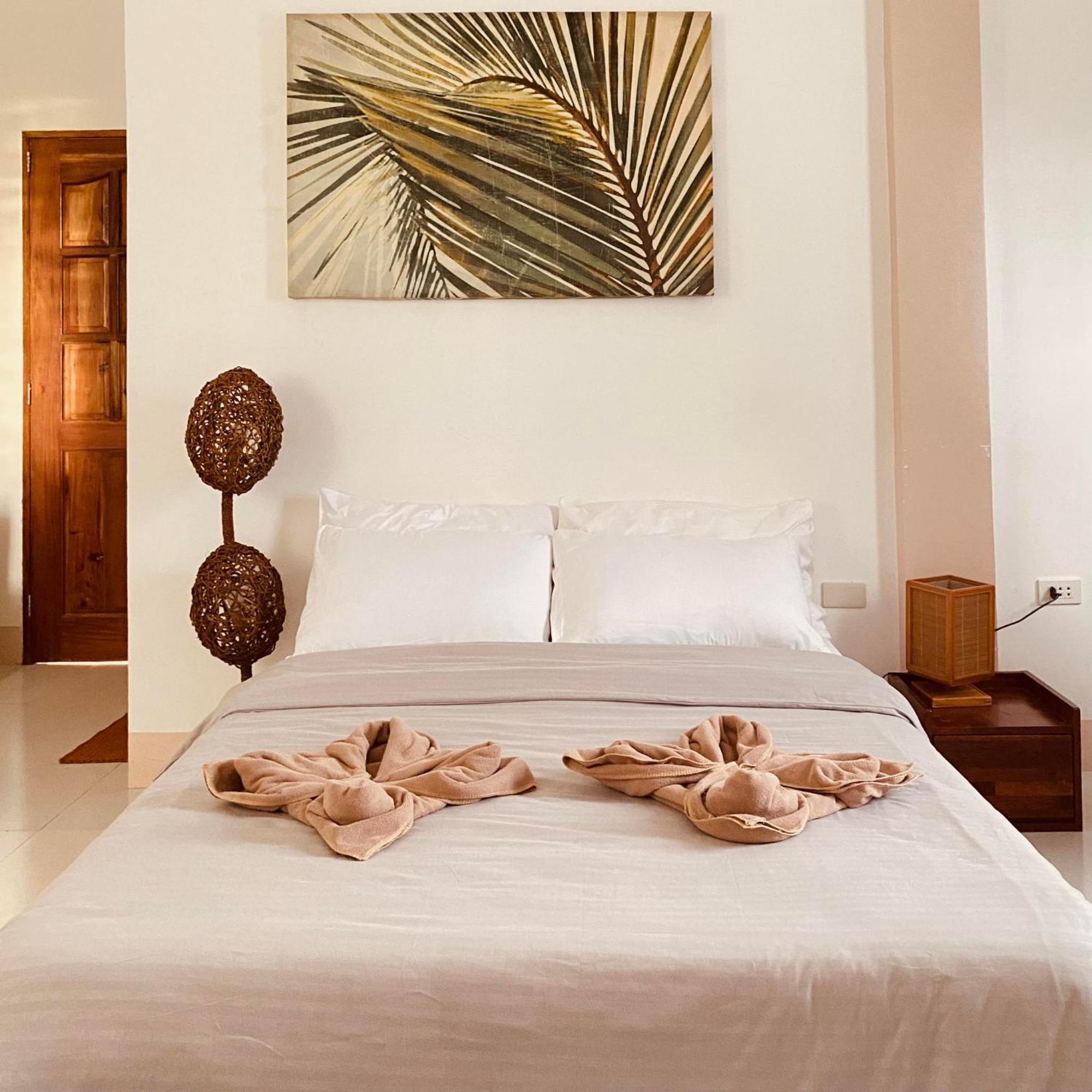 Abihon Hoferhaus Mactan Guesthouse Lapu-Lapu City Bagian luar foto