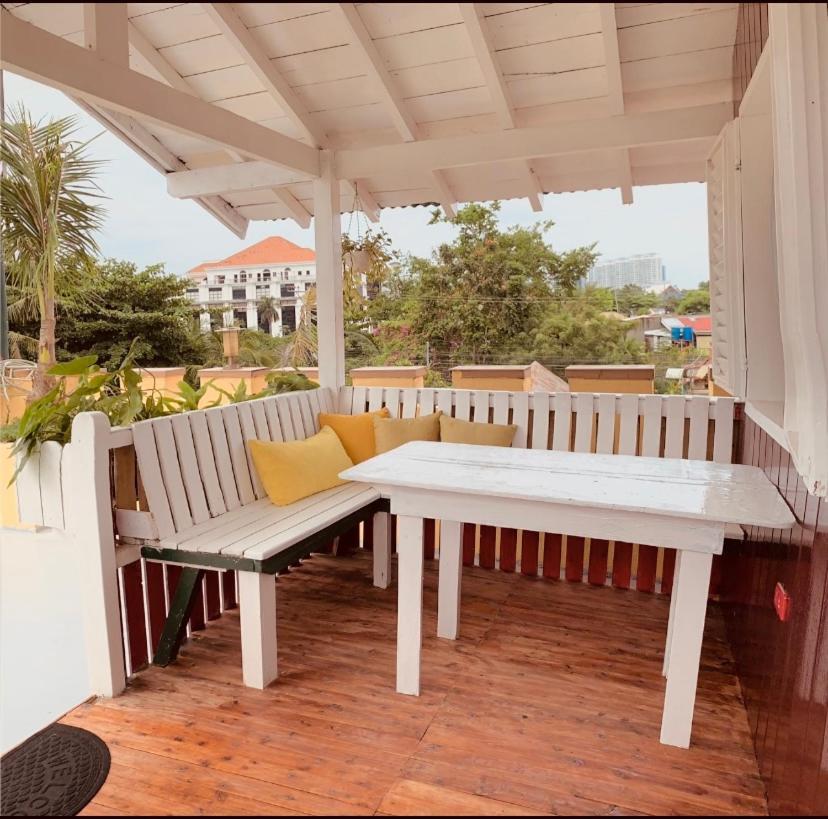 Abihon Hoferhaus Mactan Guesthouse Lapu-Lapu City Bagian luar foto